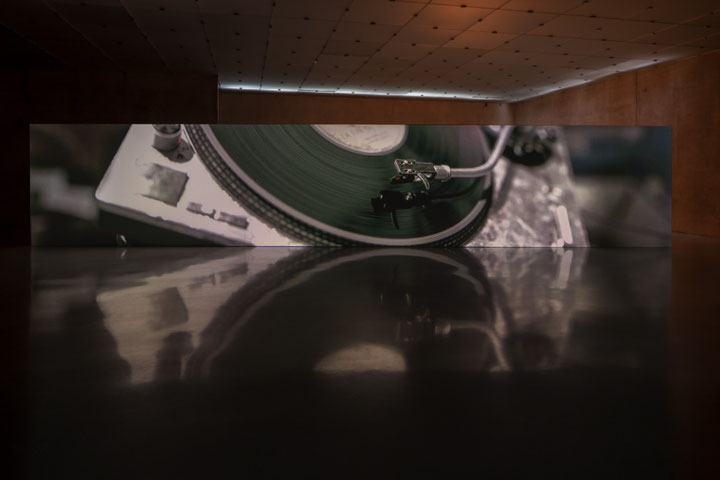 Anri Sala  <i>Time No Longer</i>, 2021  Installationsansicht, Kunsthaus Bregenz, 2021  Courtesy: Anri Sala und Marian Goodman Gallery  © Anri Sala, Bildrecht Wien, 2021, Kunsthaus Bregenz Foto: Markus Tretter