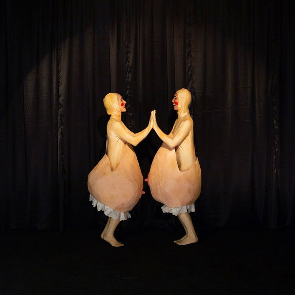 Trulee Hall, <i>The Boob Dance</i>, Videostill, 2018 Courtesy: Trulee Hall